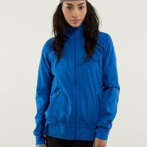 LULULEMON athletica Run Bandit zip up hooded jacket Baroque Blue size 4